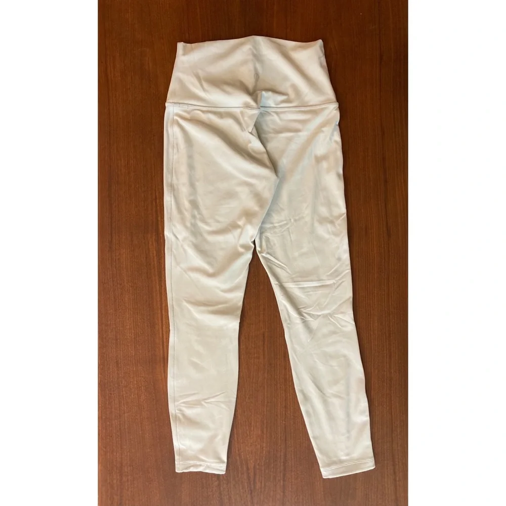 Ocean Air 25” Align Leggings | Size 6 | Lululemon | Like New - Picture 5 of 9